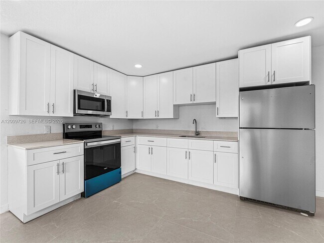 Foto del edificio - 1370 W 29th St