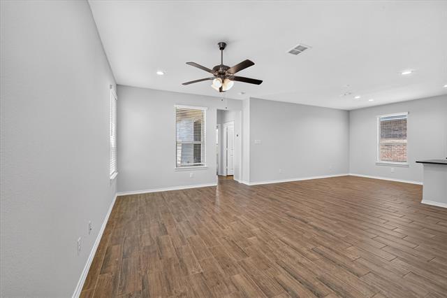 Foto del edificio - 3304 Shortgrass Ln
