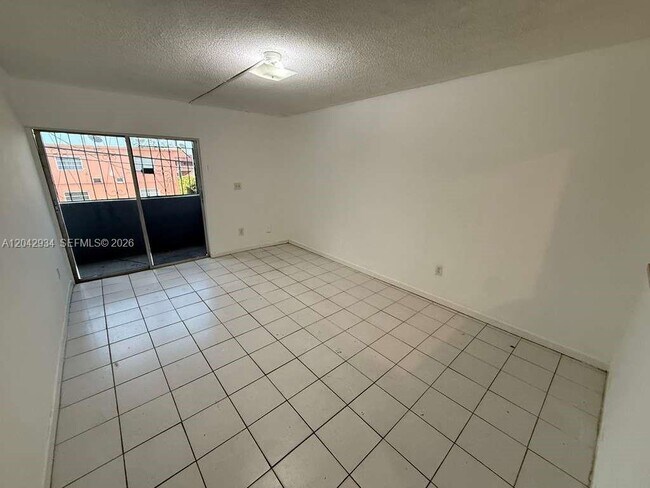 Foto del edificio - 4370 NW 11th St