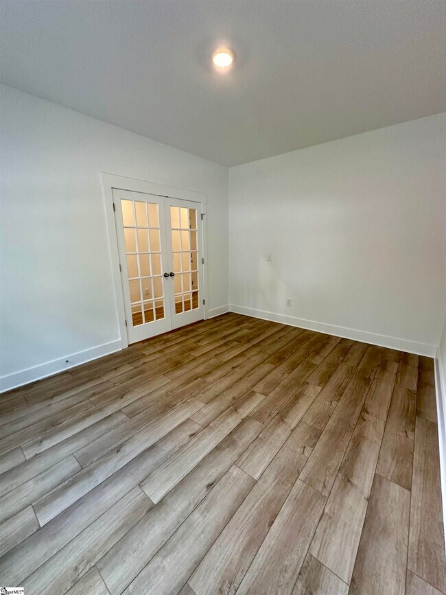Foto del edificio - 239 Woodhouse Wy