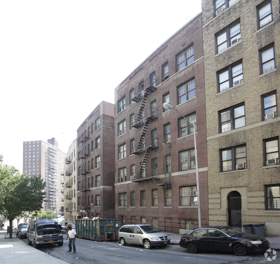 Primary Photo - 64 Wadsworth Terrace