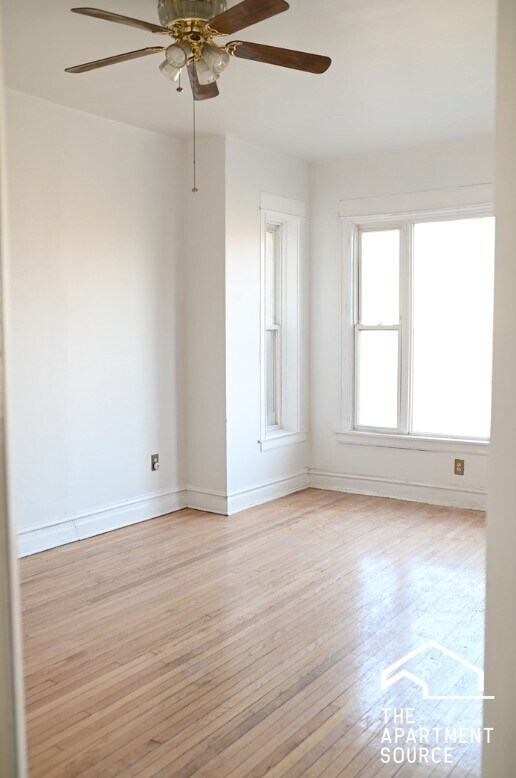 Foto del edificio - 5616 S Prairie Ave