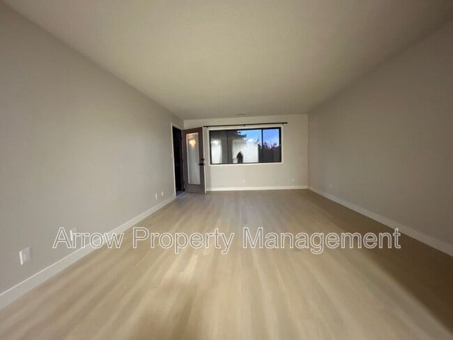 Building Photo - 2340 N 44th St