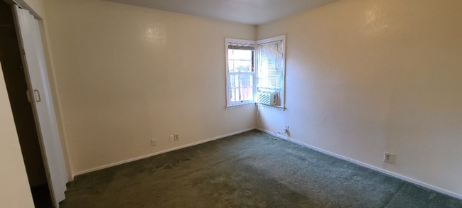 Foto del edificio - 3153 Cedar Ravine Rd
