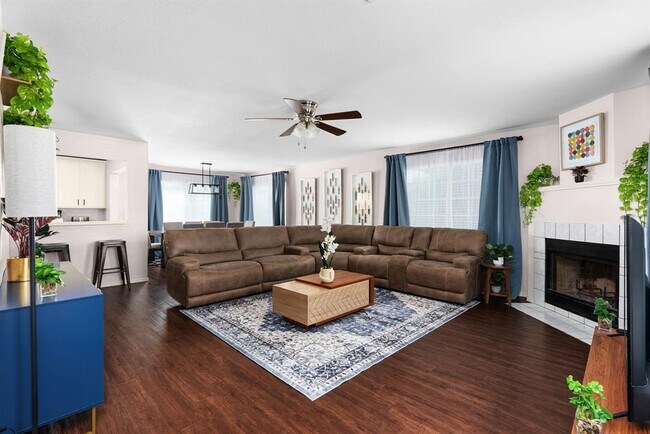 Foto del edificio - 7906 Briarton Dr