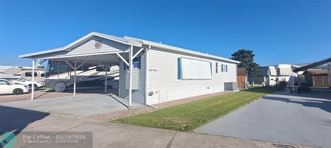 Foto del edificio - 5362 SE 65th Ave