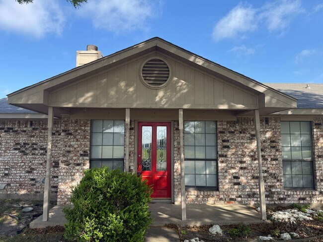 Foto del edificio - 117 Solon Rd