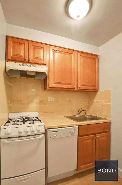 Foto del edificio - 227 E 83rd St