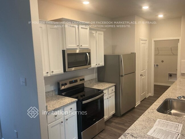 Foto del edificio - 8120 Sunberry Shadow Dr