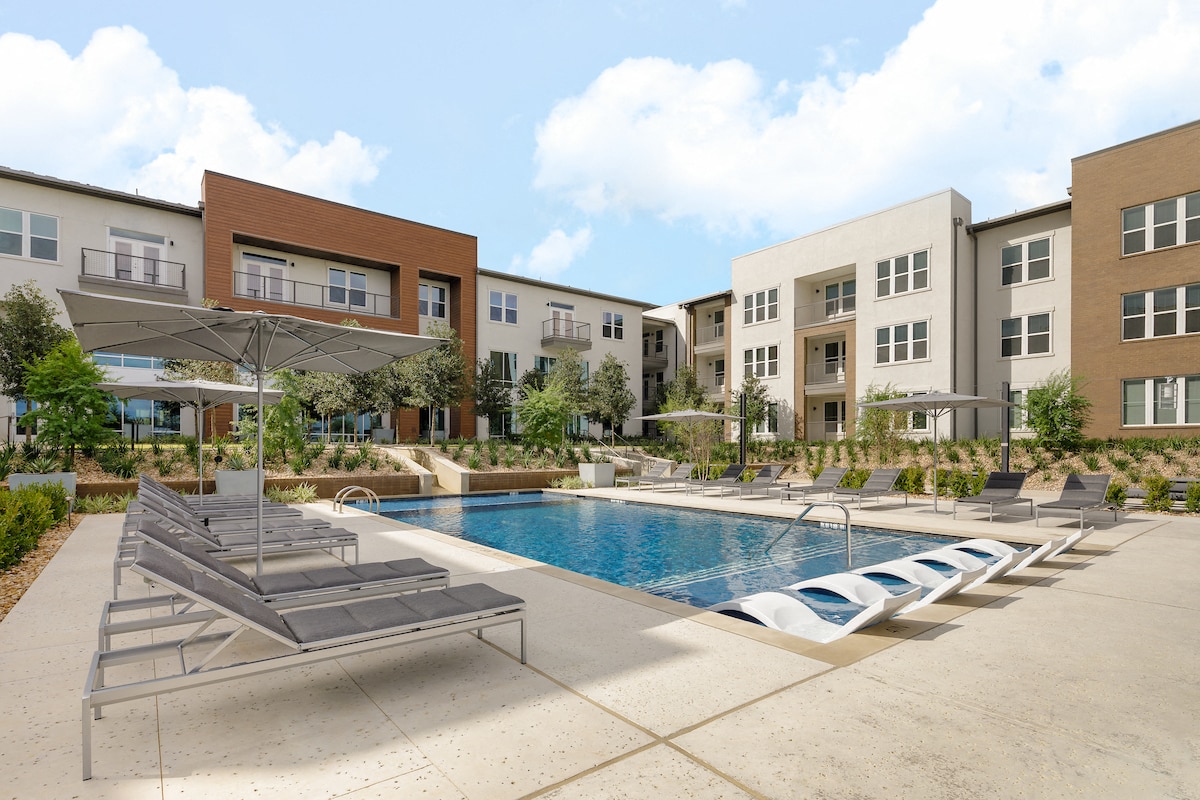 Resort-style Pool and Sundeck with Wi-Fi - Bexley Landing