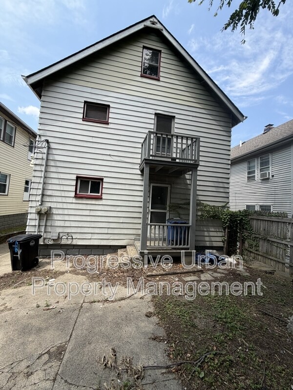 Foto del edificio - 3235 W 121st St