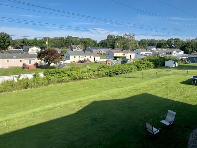 Foto del edificio - 16 Madison Ct