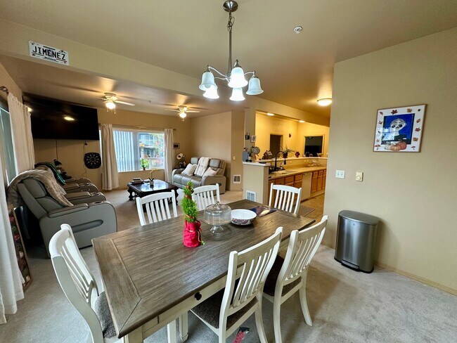 Foto del edificio - 508 Darby Dr