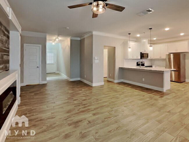 Building Photo - 5517 Van Horn Dr