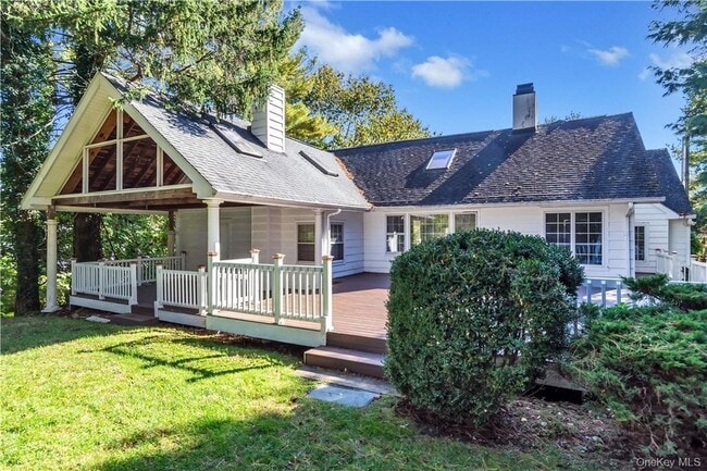 Photo - 1058 Wilmot Rd House