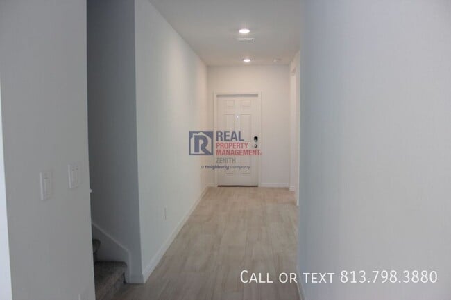 Photo - 1716 Tropical Oasis Ave House