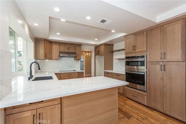 Foto del edificio - 6 Elderberry