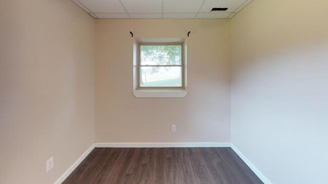 Building Photo - 5950 Chuckey Pike