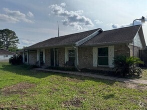 Building Photo - 11213 Lilleux Rd