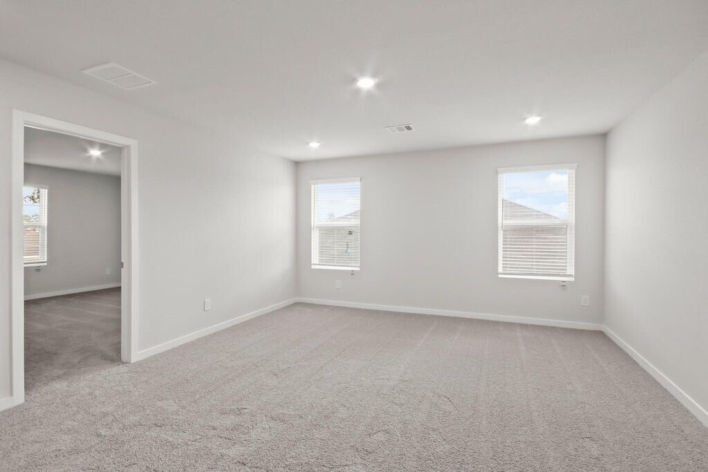 Foto del edificio - 496 Shoreview Dr