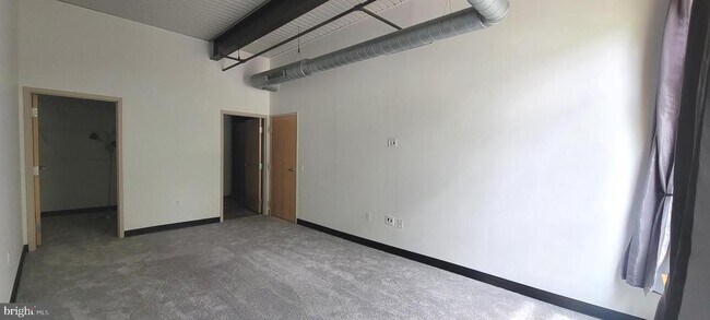 Foto del edificio - 75 Maple St