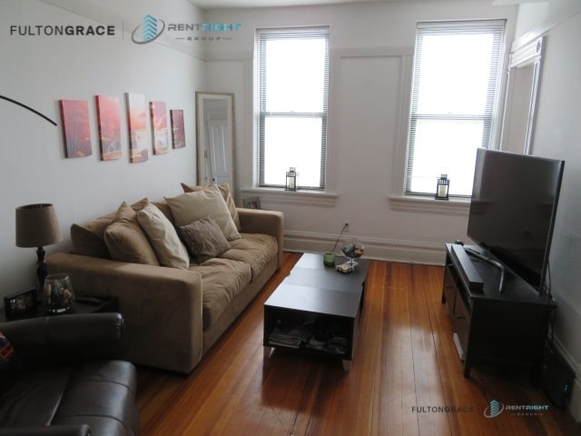 Building Photo - 1311 N Bosworth Ave