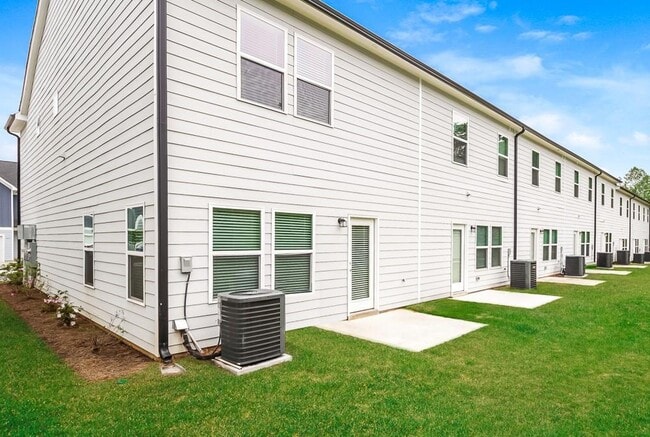 Building Photo - 231 Crestview Wy