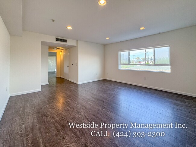 Foto del edificio - 4980 S Centinela Ave