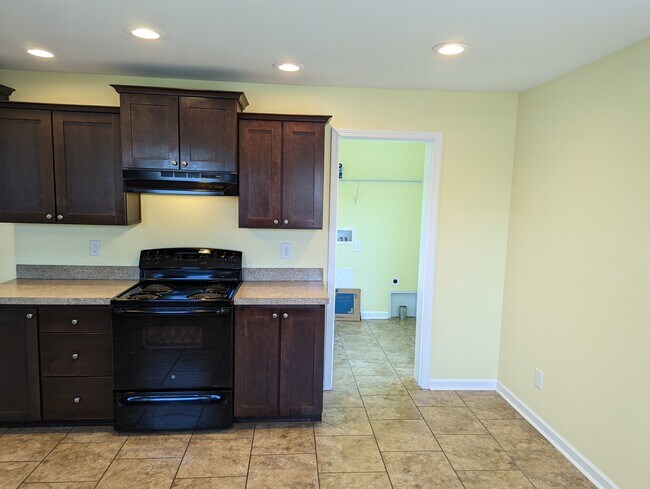 Foto del edificio - 8073 River Rd SE