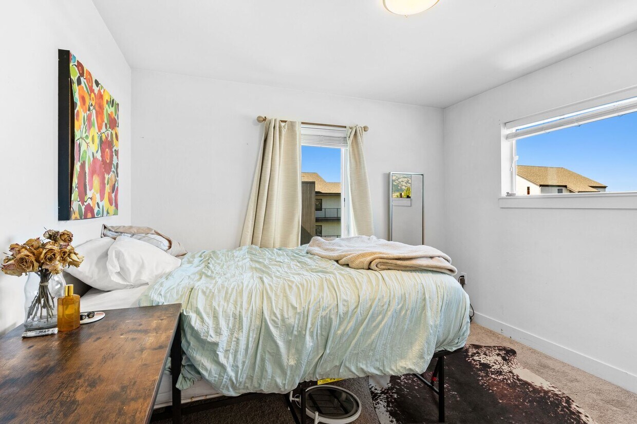 Foto principal - Summit Units: 2 Bedrooms 2 Bathrooms
