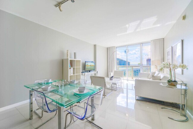 Foto del edificio - 485 Brickell Ave