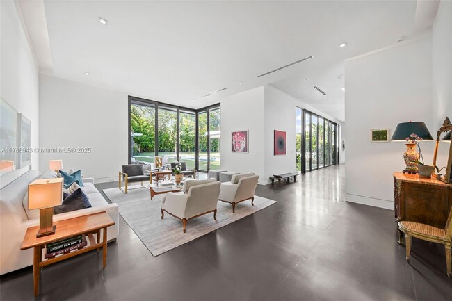 Foto del edificio - 6255 SW 110th St