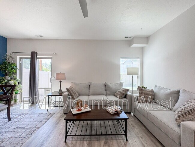 Foto del edificio - 1903 W 2300 S