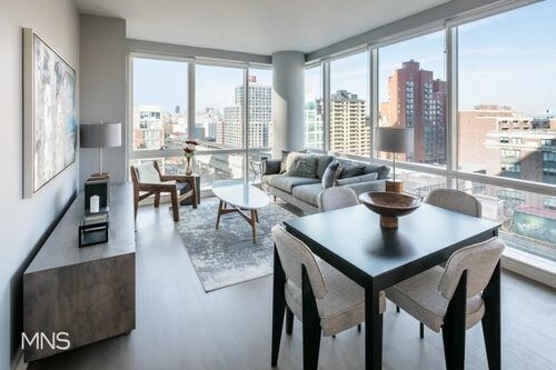 Foto principal - 4212 28th St