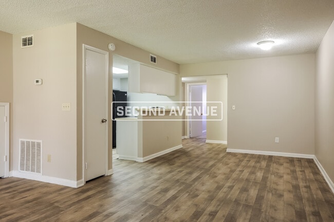 Building Photo - 8781 Whispering Pines DR
