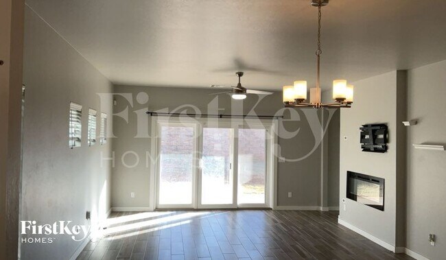 Foto del edificio - 612 NW 182nd St