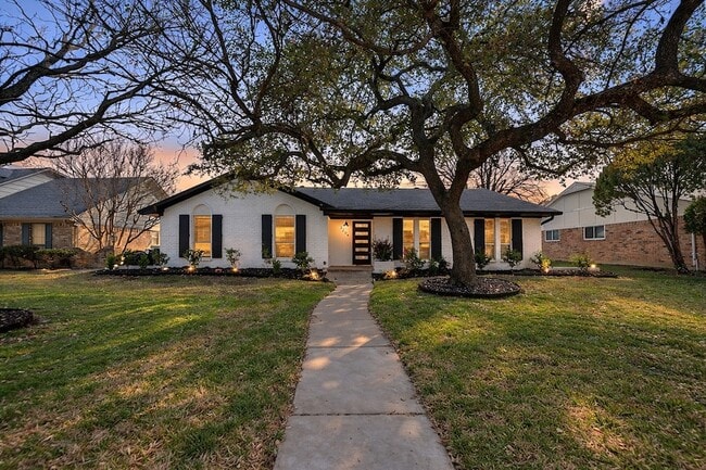 Photo - 3204 Lynbrook Dr House