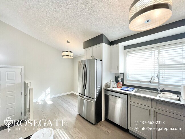 Building Photo - Bright & Spacious 3-Bedroom Home in a Fami...