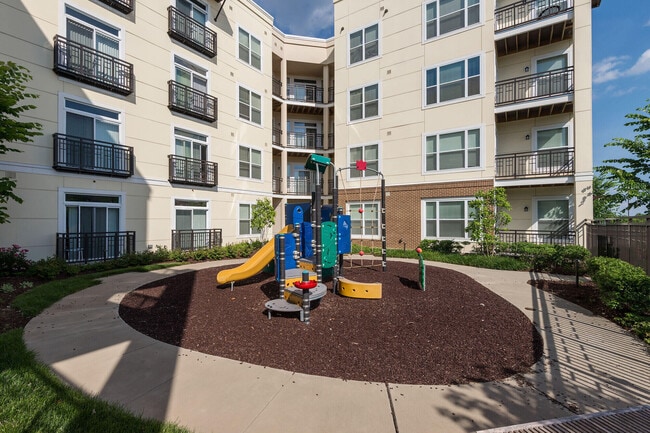 The Victor Stonebridge apartments — community photo - The Victor Stonebridge