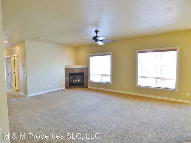 Building Photo - 2 br, 2 bath House - 7386 S 1000 E #104