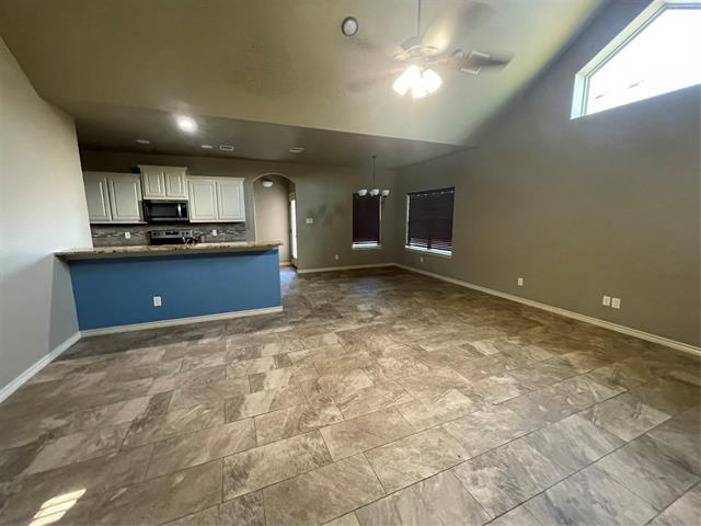 Building Photo - 3209 White Horse Dr