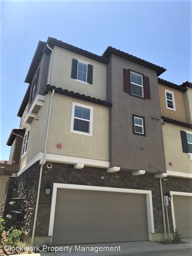 Primary Photo - 4 br, 3.5 bath House - 16128 Sereno Lane