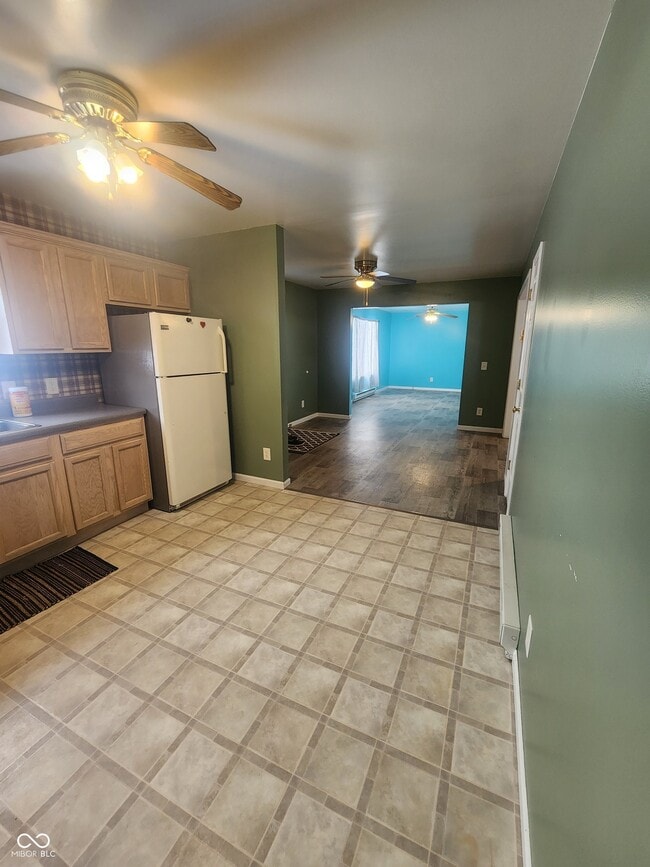 Building Photo - 9010-9020 IN-3