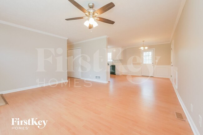 Foto del edificio - 671 Rocky Point Rd