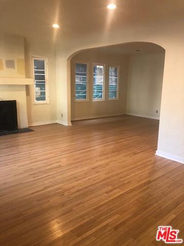 6108: Sala de estar y comedor - 6106-6108 Horner