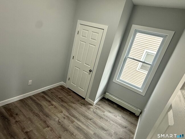 Foto del edificio - 78 McKinley Ave