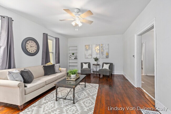Foto del edificio - 738 4th St NW