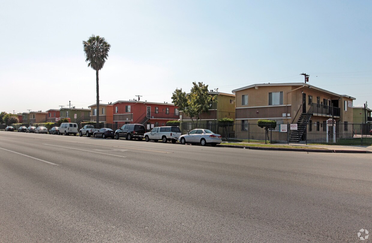 Westland Alondra Apartments in Compton, CA