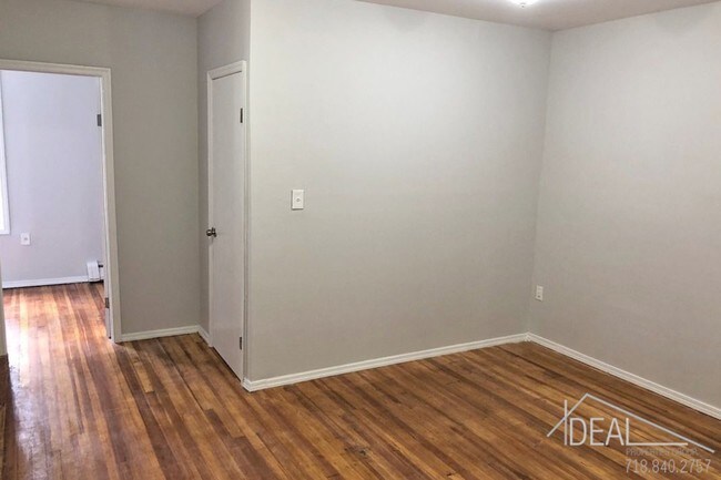 Building Photo - Wonderful Junior 1 Bedroom in Bushwick!