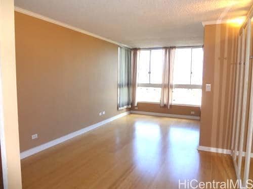 Building Photo - 2740 Kuilei St